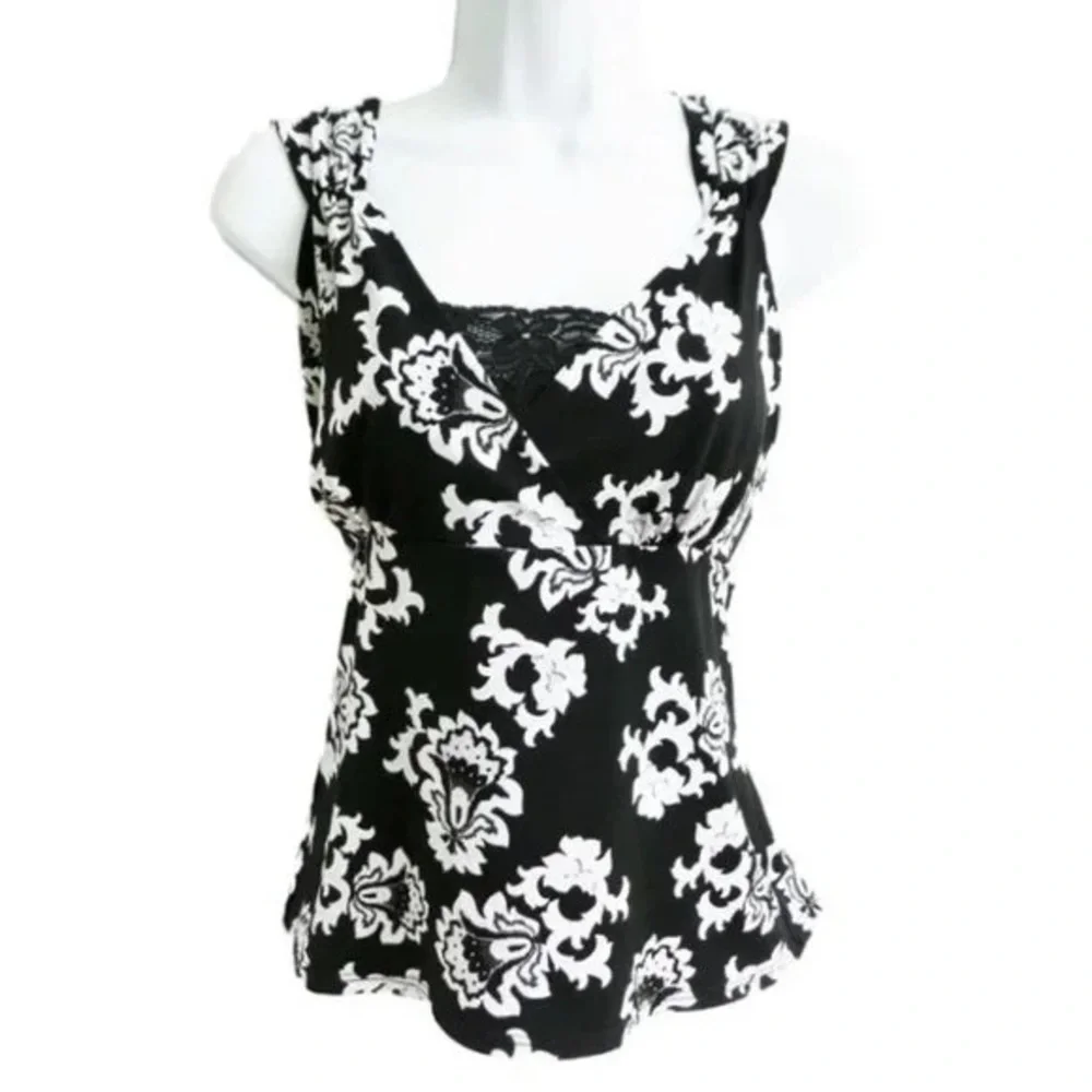 White House Black Market Black and White Wrap Tank Top Women Small Made in 🇺🇸 US
